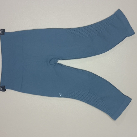 Lululemon Flow and Go Crop Compression Leggings - Picture 7 of 10